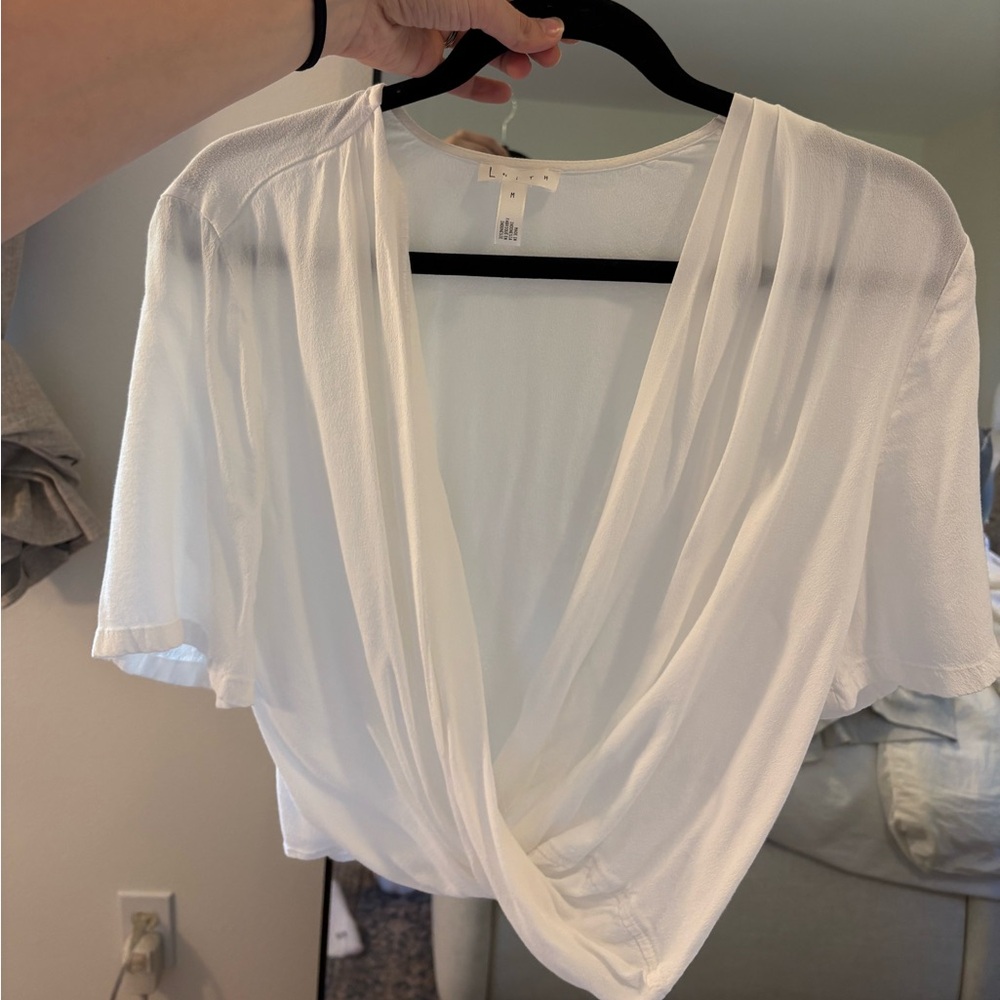 Leith White Draped V-Neck Short Sleeve Top